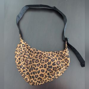 BAGGU Medium Crescent - Leopard